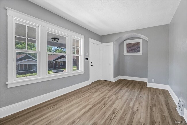Photo - 5721 Floy Ave