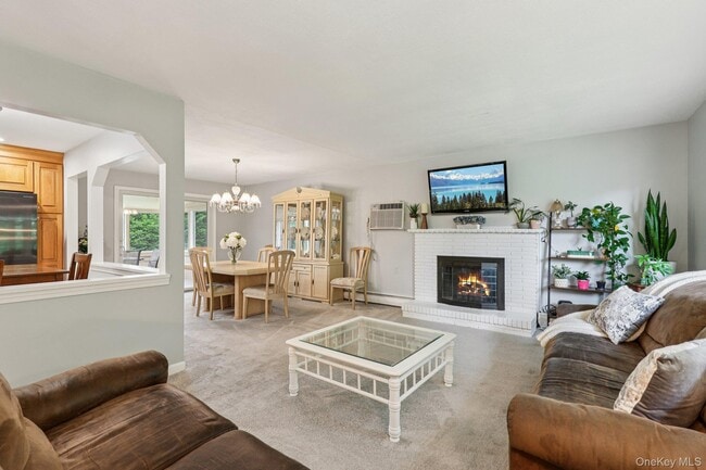 Photo - 118 Standish Dr