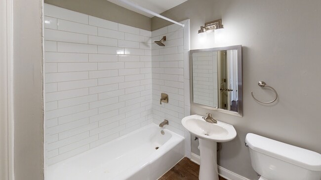 Photo - z-103125-4117 The Flats