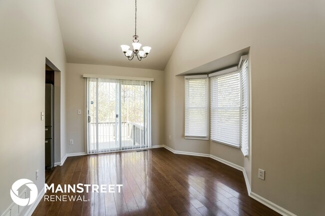Photo - 2025 Santuomo Ave