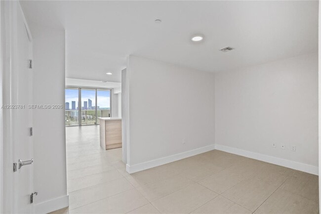 Photo - 16385 Biscayne Blvd Unit 1919