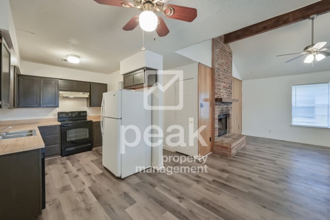 Photo - $1,599! 2Bed/2Bath duplex in Arlington! Sa...