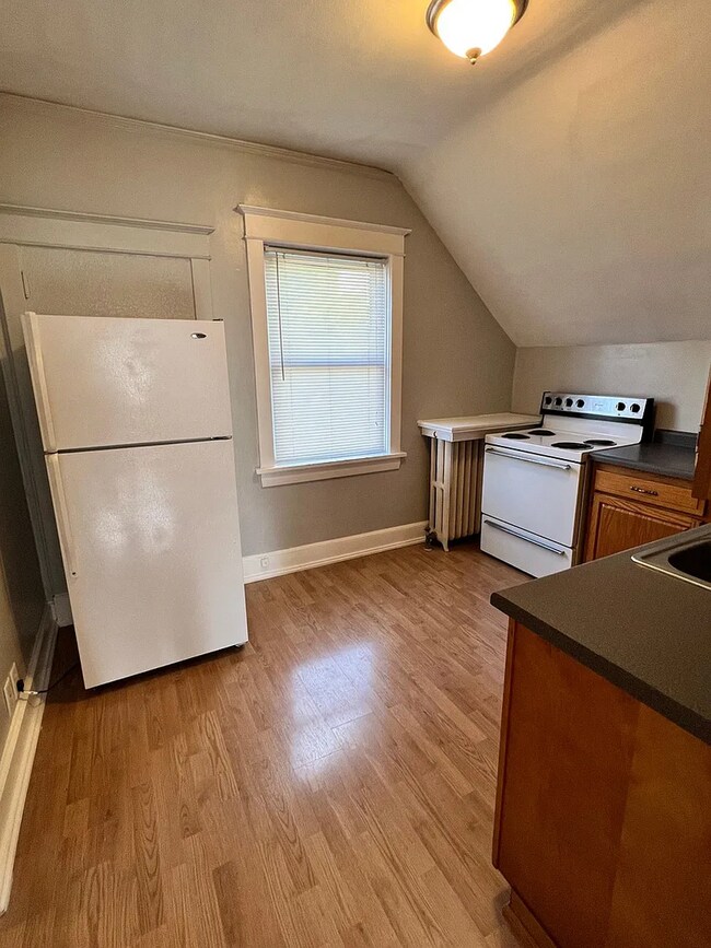 Photo - 4813 W 5th St Unit 2 Upper