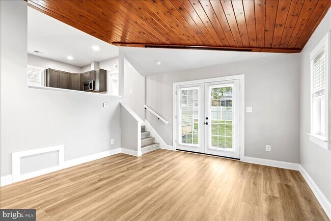 Photo - 1621 Bentley Rd