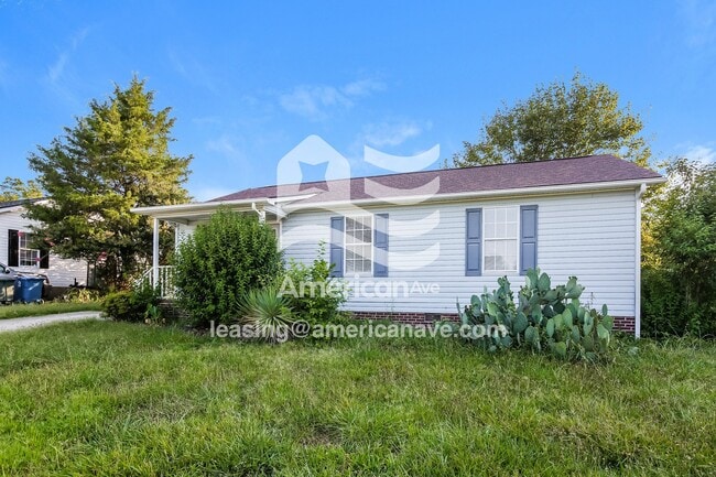 Photo - 505 Harrel St