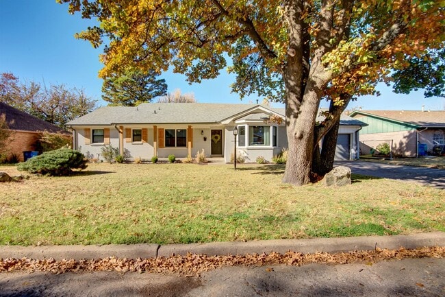 Gorgeous, updated home, turn-key and ready... - Gorgeous, updated home, turn-key and ready...