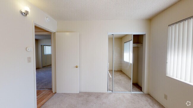 2HAB, 1BA - 887 ft² - Sea Breeze Beach Apartments