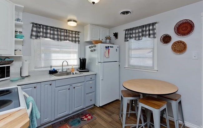 Photo - 6416 Range Overlook Hts