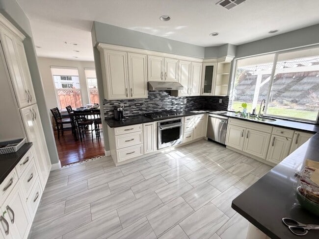 Photo - Ruby Hill 4 Bed plus Office / 3 bath, Exquisite Home in Gated Community, Amenities