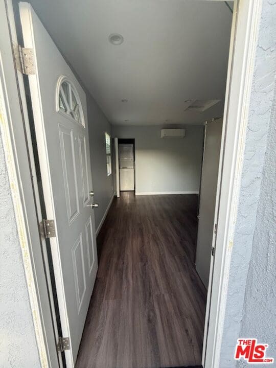 Photo - 6211 Anastasia Ave