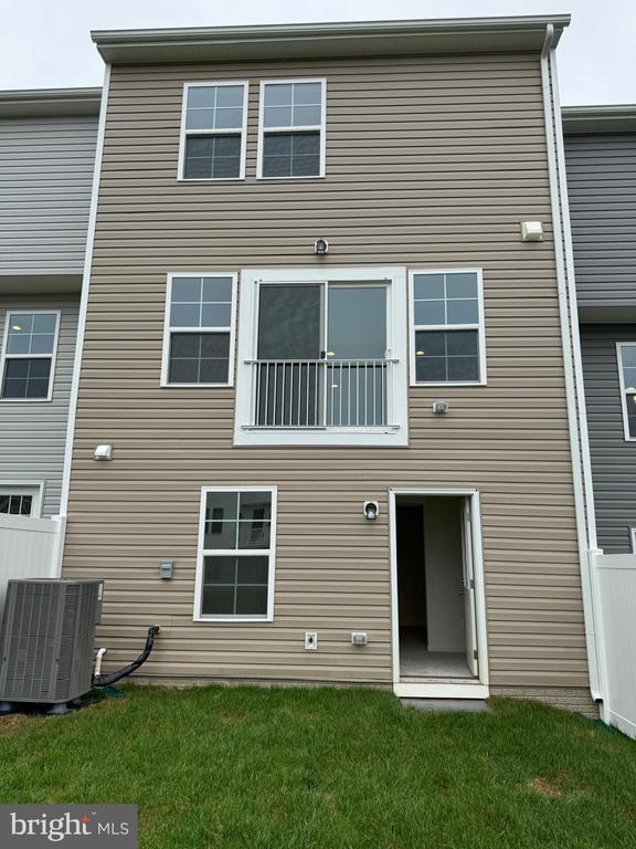 Photo - 120 Tuxford Rd