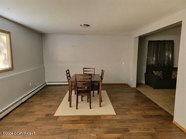 Photo - 11852 Stapleton Ave Unit B