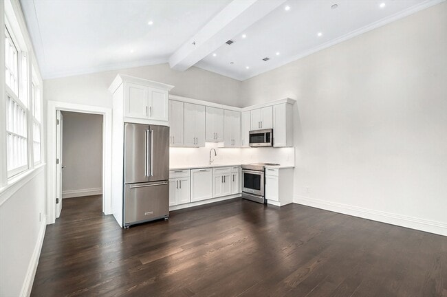 Photo - 1 School St Unit R11