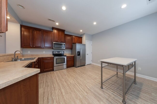 Photo - Golf course views in Braemar Creek 3 beds