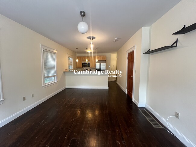 Photo - 11 Giles Park Unit 1