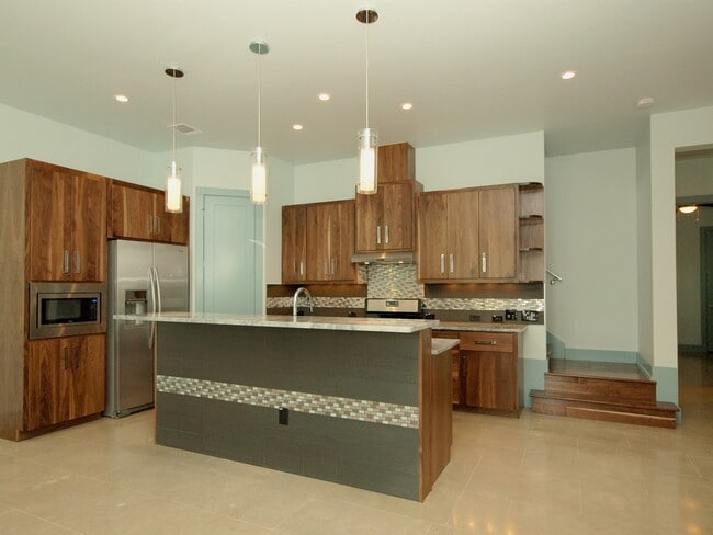 Photo - 306 Franklin Blvd Unit A