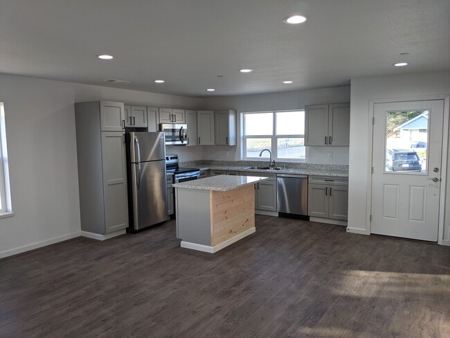 Cocina - 2399 Karen Ct Unidad 4 BR