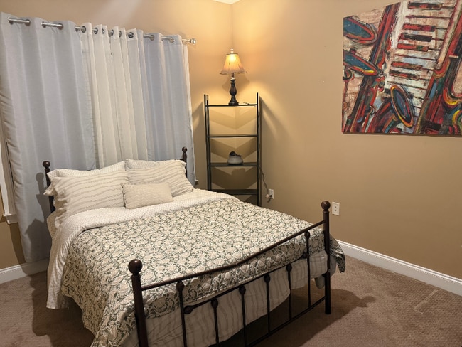 Building Photo - 312 Long Pointe Ln