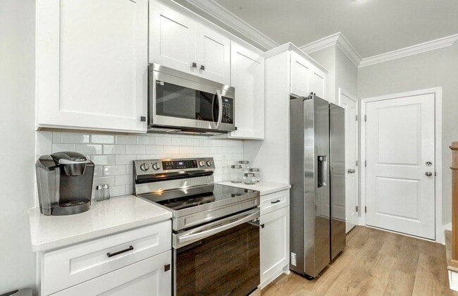 Photo - 3211 Green Turtle Ln NE