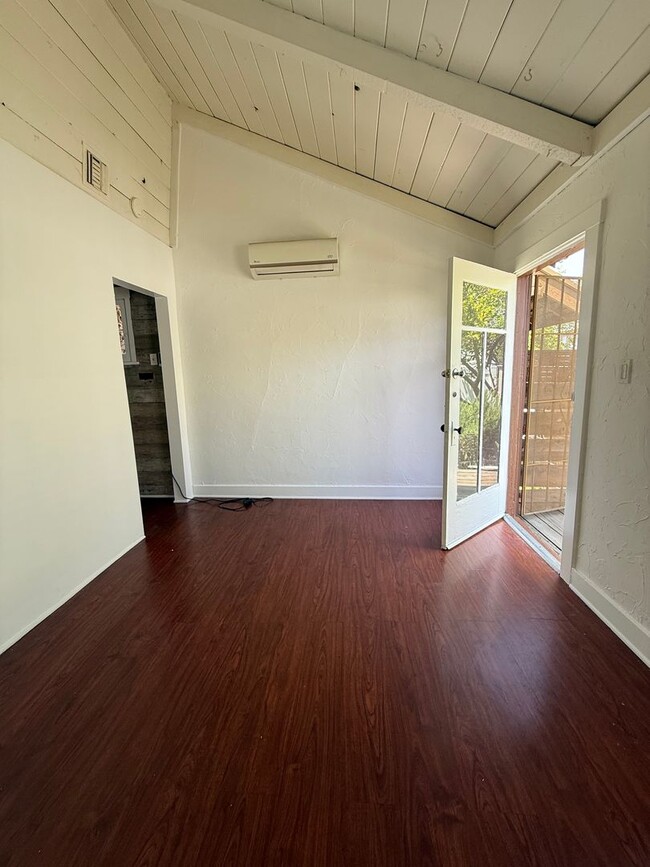 Photo - 6026 Eleanor Ave Unit 6026 #1/2