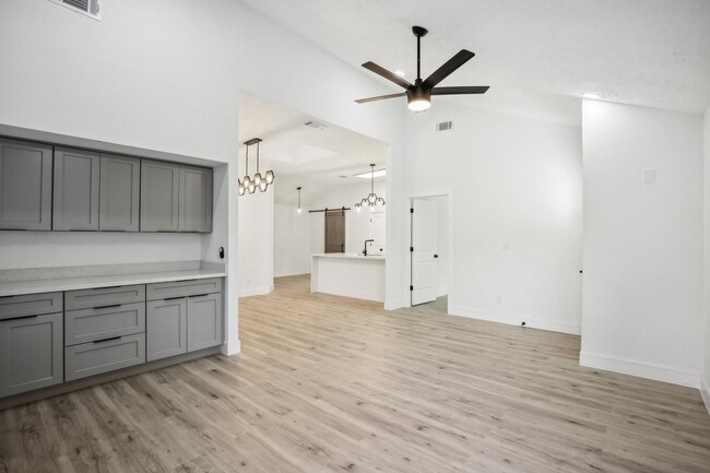 Photo - 11615 Henley Dr