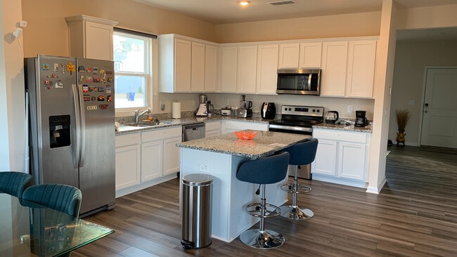 Room in House on Justice Union Ct
