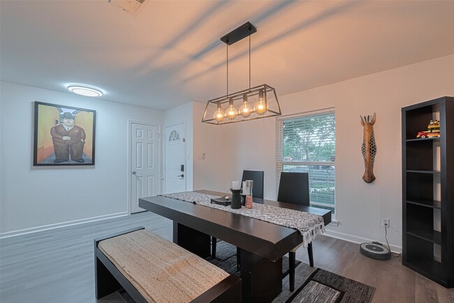 Photo - 12602 Westleigh Dr