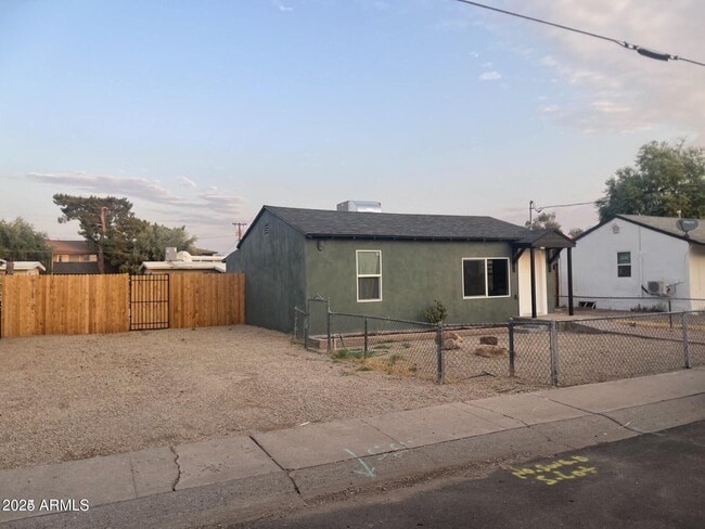 Photo - 1424 S Bonarden Ln