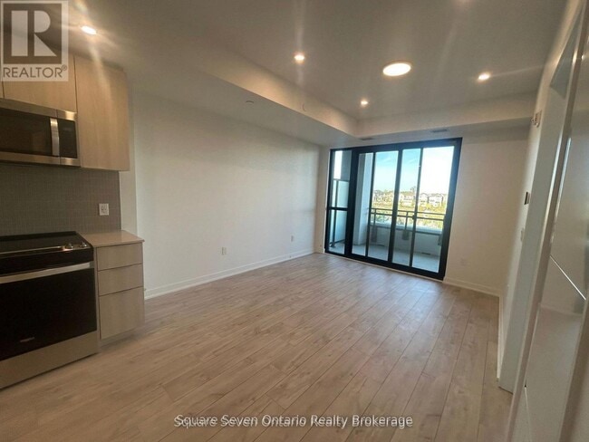 Photo - 720 Whitlock Ave Unité 514