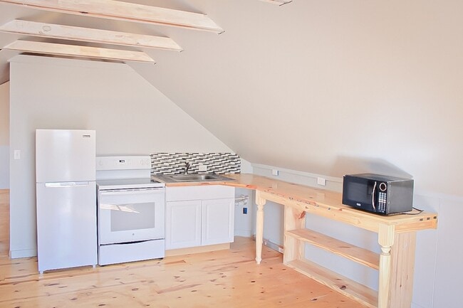 Photo - 1505 Church St