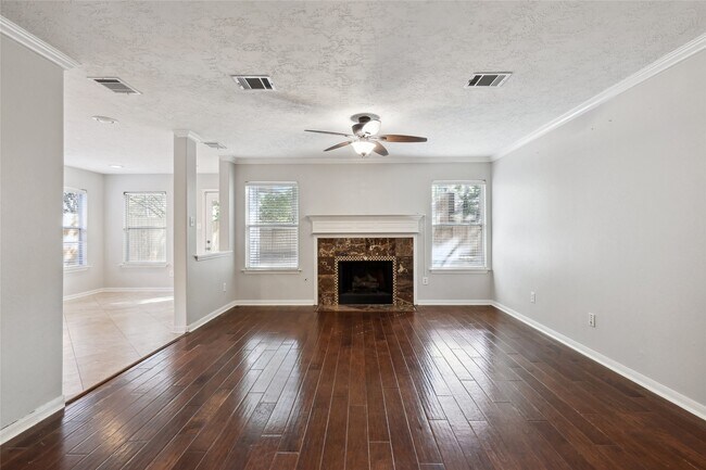 Photo - 10 Eastwood Pl