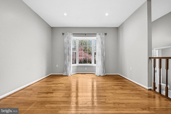 Photo - 10058 Chestnut Wood Ln
