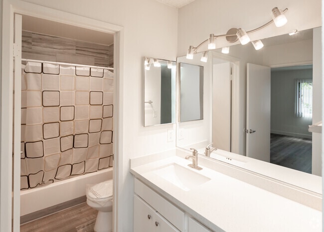 1BR,1BA -Bathroom