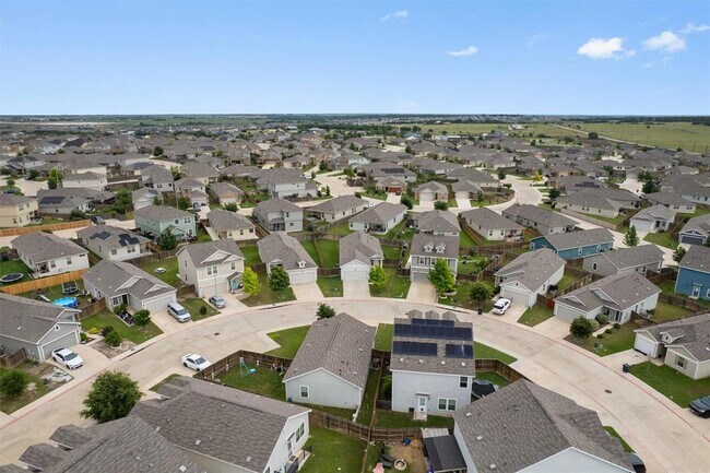 Photo - 791 Circle Wy