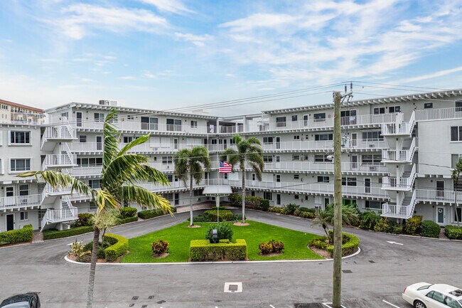 Entrance - South Palm Residence
