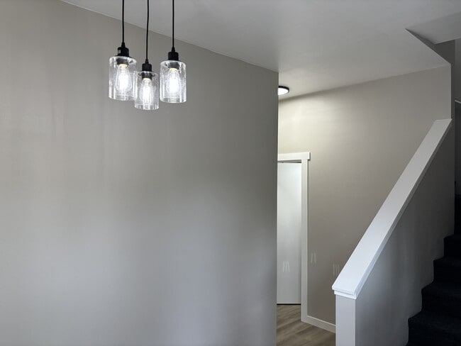 Photo - 221 E Elizabeth Ave