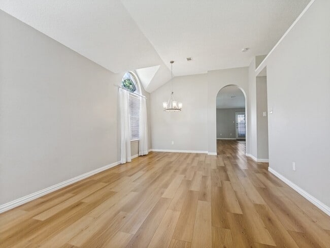 Photo - 8028 Alderwood Pl