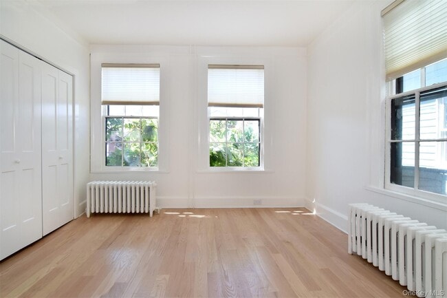 Photo - 104 Main St Unit 1