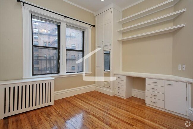 Building Photo - 62 Charlesgate E Rental