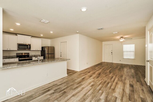 Photo - 11030 Yonder Flts