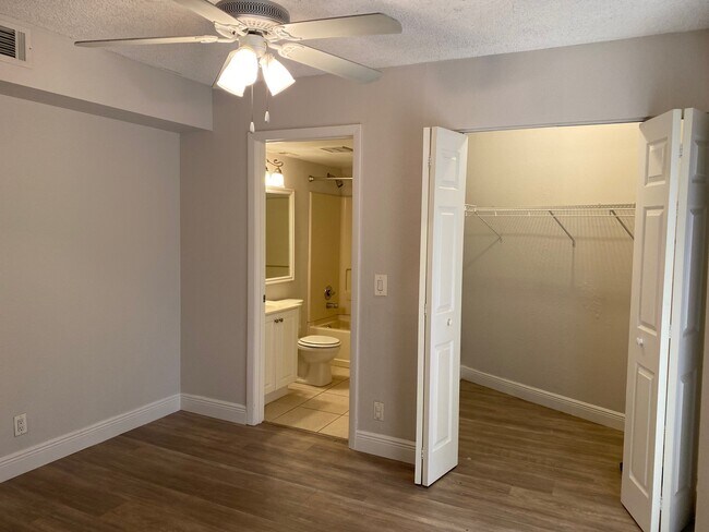 Photo - 8069 Severn Dr