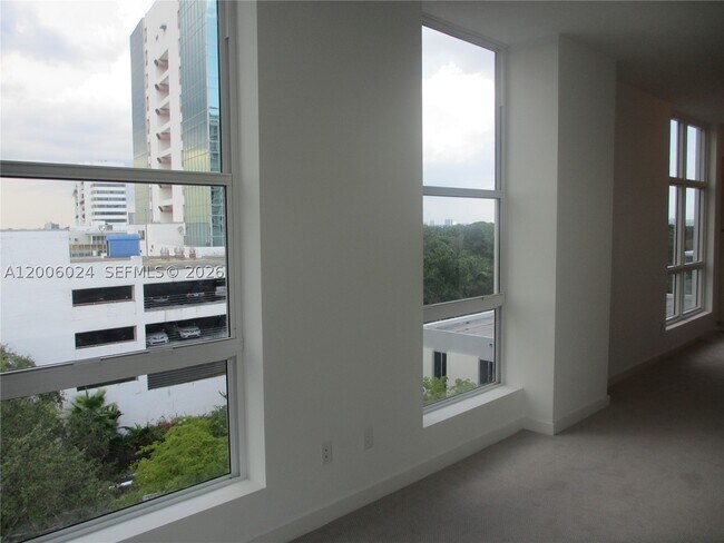 Photo - 4250 Biscayne Blvd Unit 610