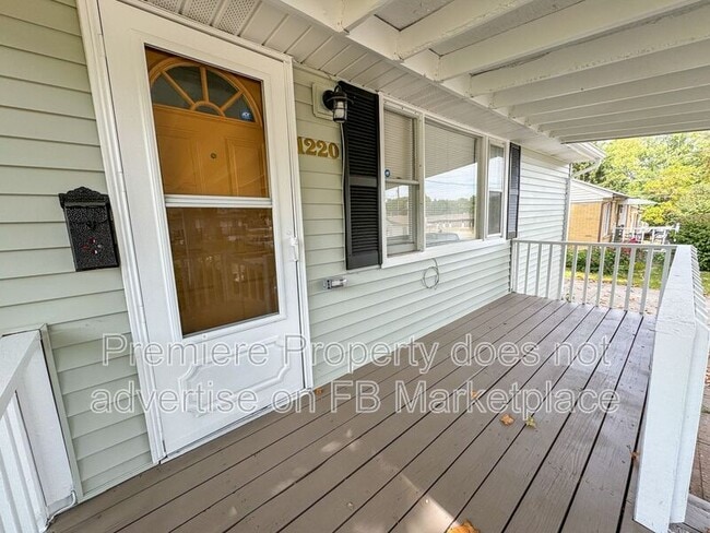Photo - 1220 S Delaware