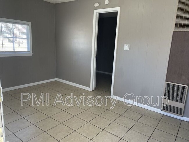 Photo - 308 Chestnut St