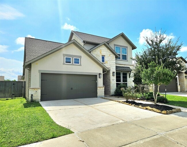 Building Photo - 15822 Pilot Knob Dr Rental