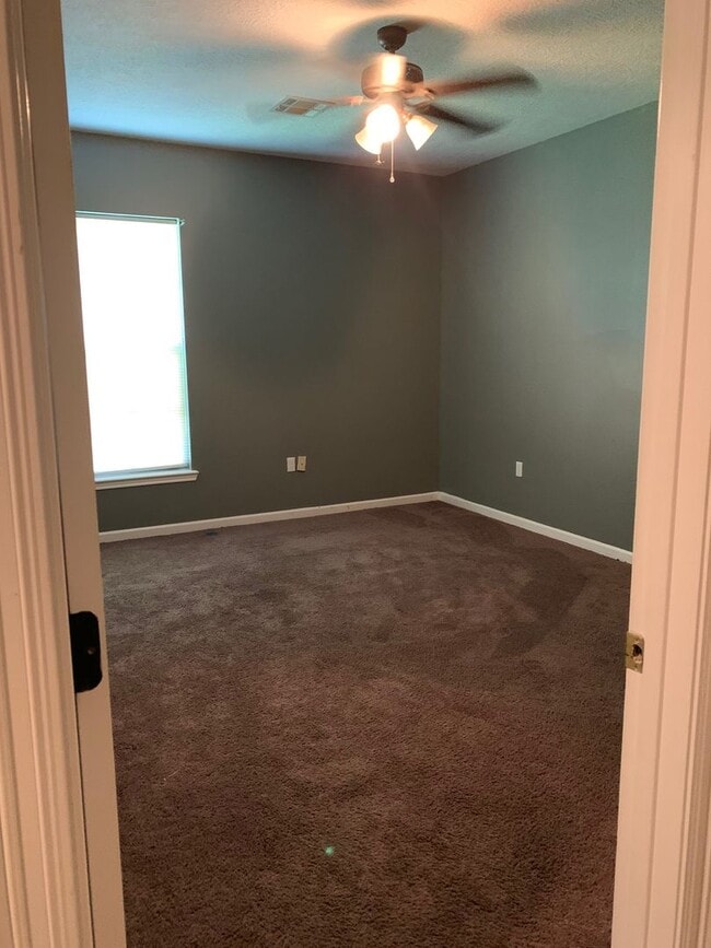 Photo - Apartment for lease Unit A