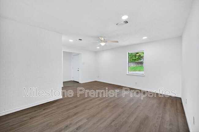 Photo - 701 E Morton St House