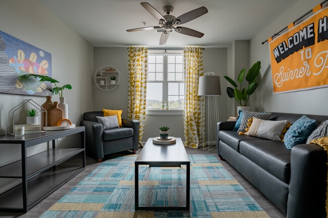 Photo - Spinner Place