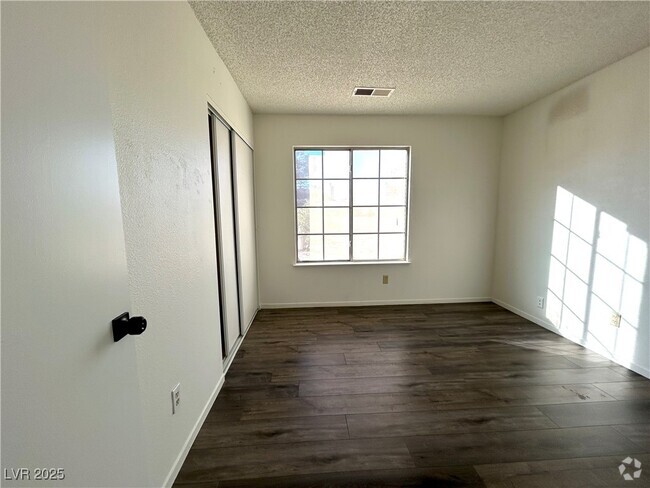 Building Photo - 8072 Hackberry Dr Rental