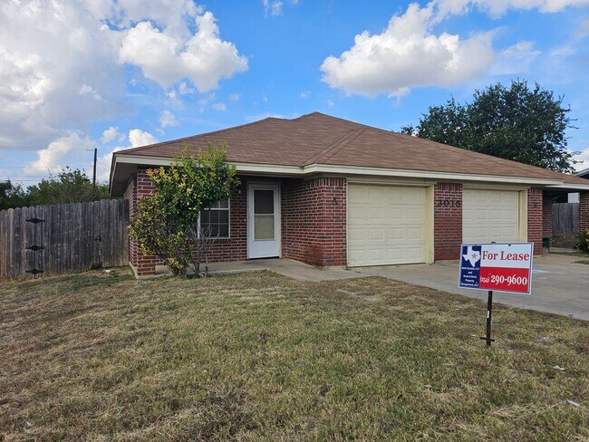 Photo - 3015 Cantabrian Dr Unit A